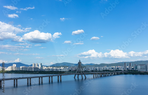 Olympic Bridge, is a bridge over the Han River in Seoul, South Korea.