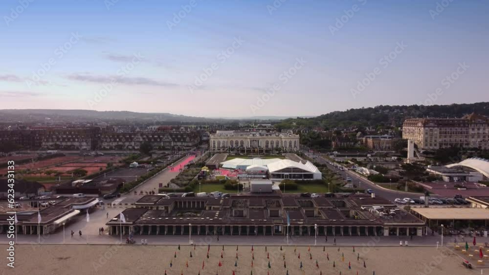 Deauville, casino et plage, vue aérienne 