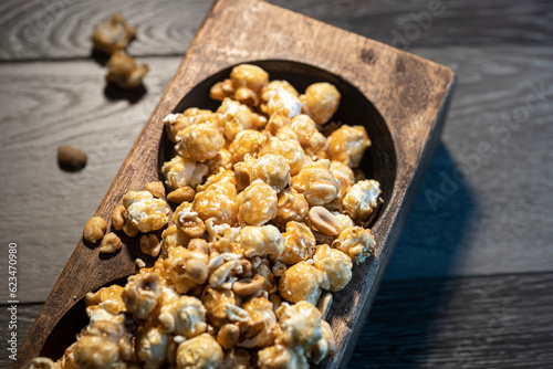 FRESH POPPED CARAMEL CORN WITH PEANUTS