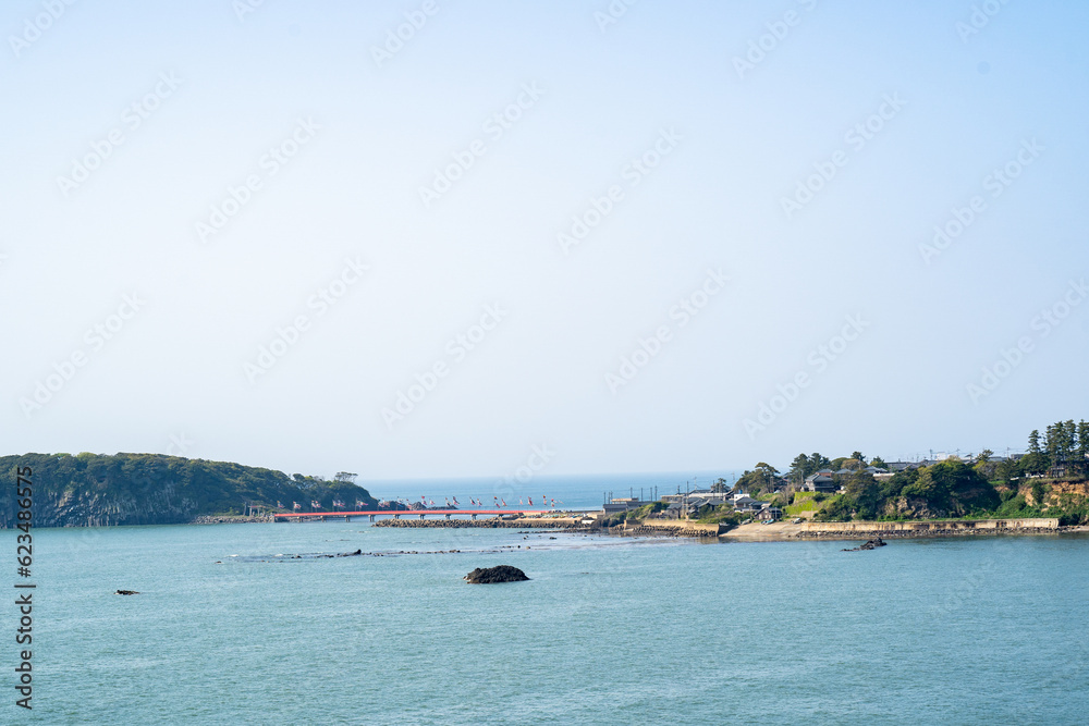 東尋坊から眺める雄島