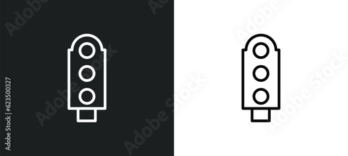 semaphore light icon isolated in white and black colors. semaphore light outline vector icon from tools and utensils collection for web, mobile apps and ui.