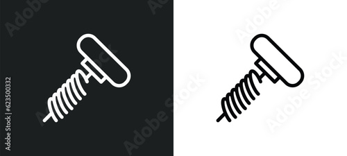 auger icon isolated in white and black colors. auger outline vector icon from tools and utensils collection for web, mobile apps and ui.