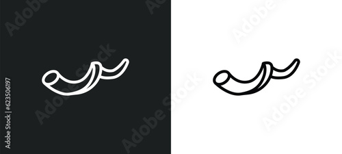 Foto shofar icon isolated in white and black colors