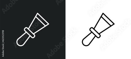 scratcher tool icon isolated in white and black colors. scratcher tool outline vector icon from construction tools collection for web, mobile apps and ui.