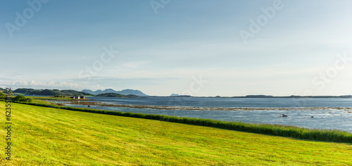 Blick auf die Helgelandküste bei Trjøtta