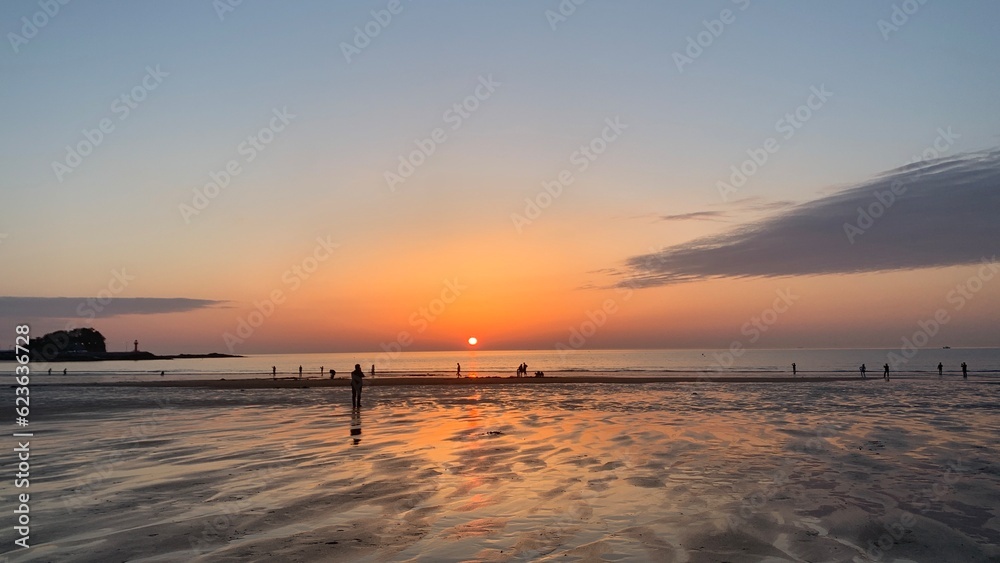 Fototapeta premium sunset at the beach