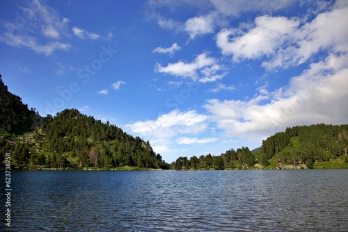 Étang de Laurenti Ariège tourisme lac de montagne nature