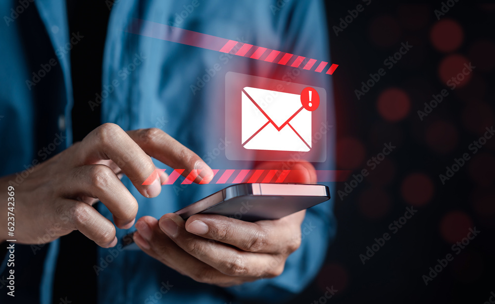 Alert Email inbox and spam virus with warning caution for notification on internet letter security protect, junk and trash mail and compromised information... - obrazy, fototapety, plakaty 