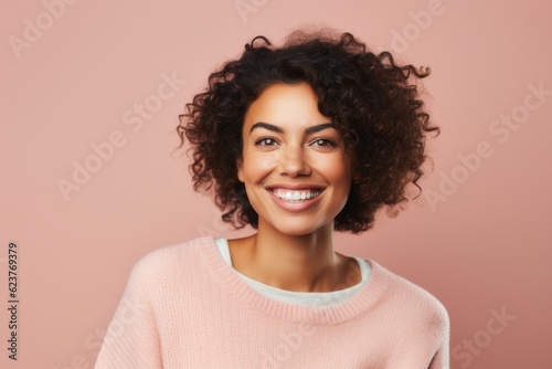 Portrait of a smiling african american woman looking at camera