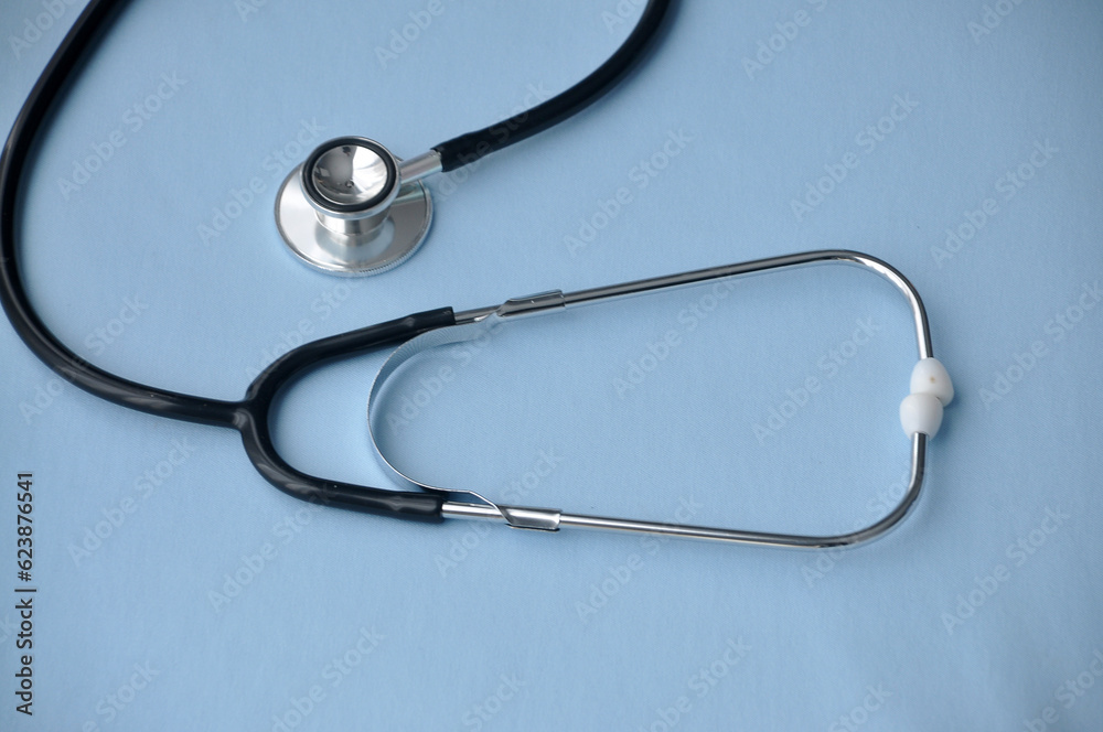 estetoscópio medico com coração, dia internacional da saúde estetoscópio medico com coração, dia internacional da saúde