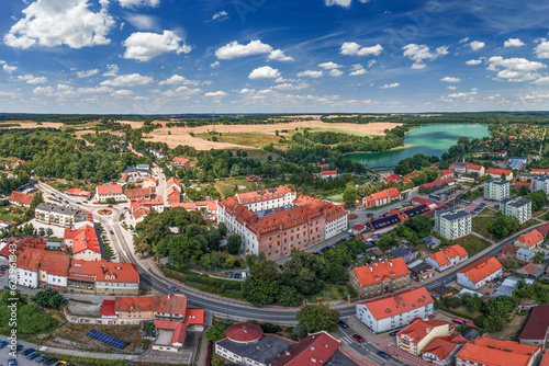 Fototapeta Naklejka Na Ścianę i Meble -  Ryn - miasto na Mazurach w północno-wschodniej Polsce.