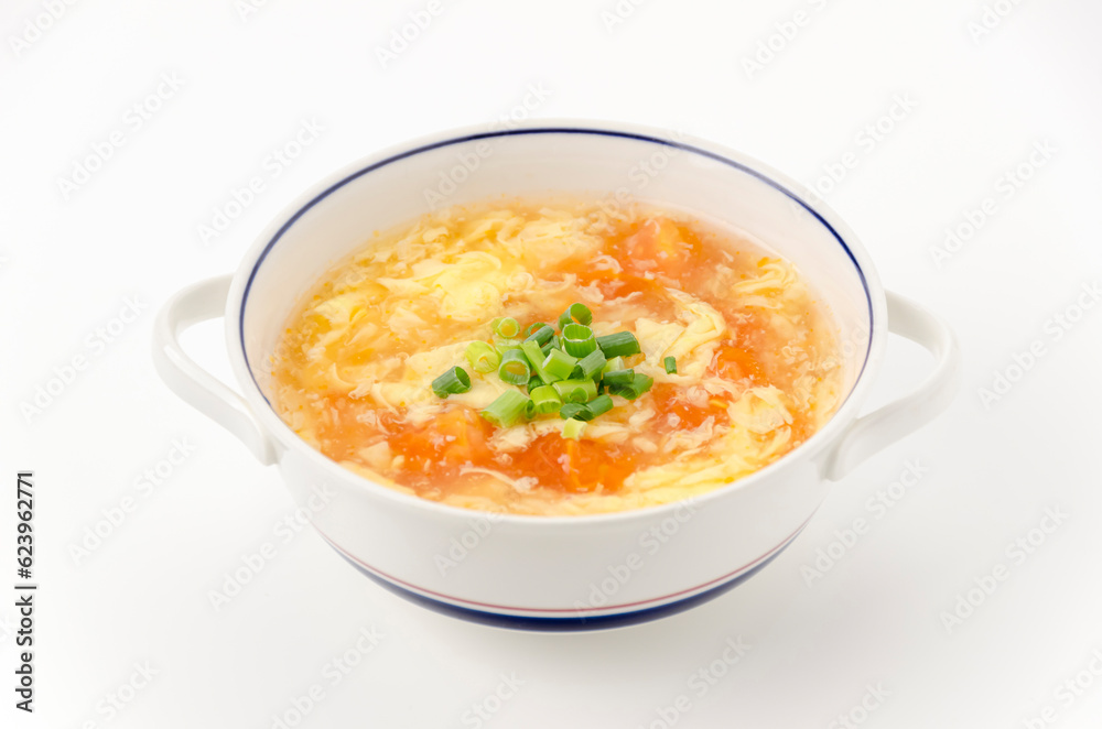 トマトとたまごのふわふわ中華スープ
