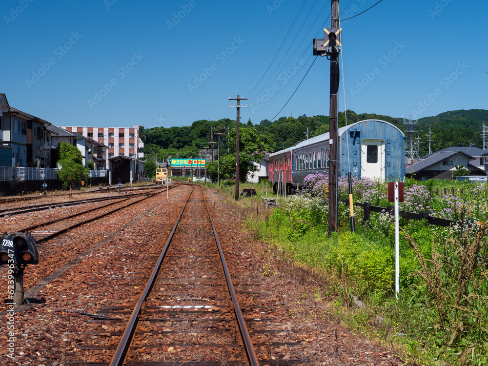 夏の天竜浜名湖鉄道天竜二俣駅構内の風景