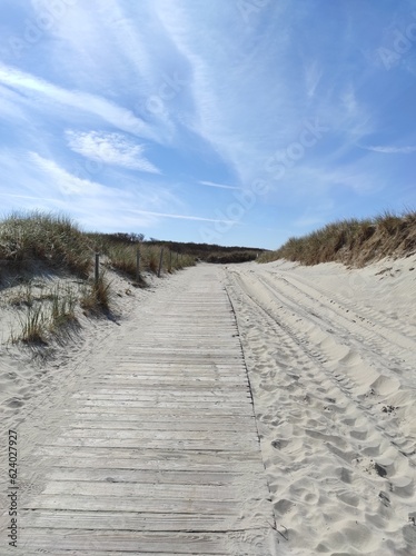 Nordsee Strand bei blauem Himmel