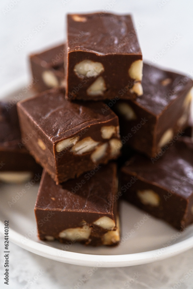 Chocolate macadamia fudge Chocolate macadamia fudge