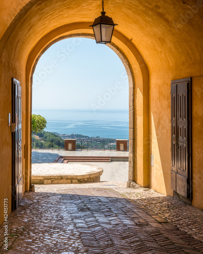 Billede på lærred Scenic sight in Maranola, small village overlooking Gaeta gulf, province of Latina, Lazio, central Italy