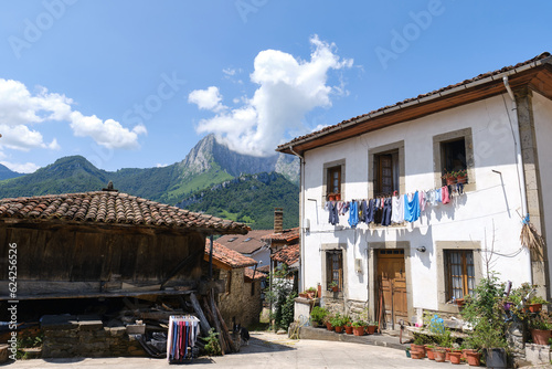 фотографія San Juan de Beleño, Ponga, beautiful mountain village in the interior of Asturia
