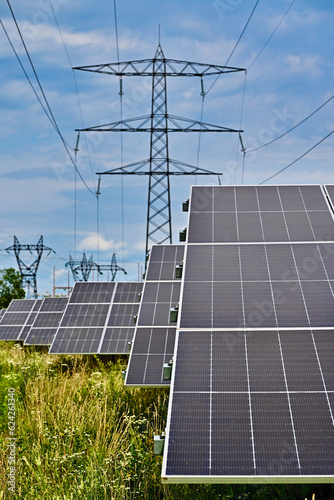 Centrale solaire à Ottmarsheim 28000 panneaux solaires pour une puissance de 15,5 MW