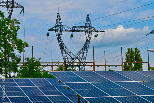 Centrale solaire photovoltaïque à Ottmarsheim
28000 panneaux pour une puissance de 15,5 MW