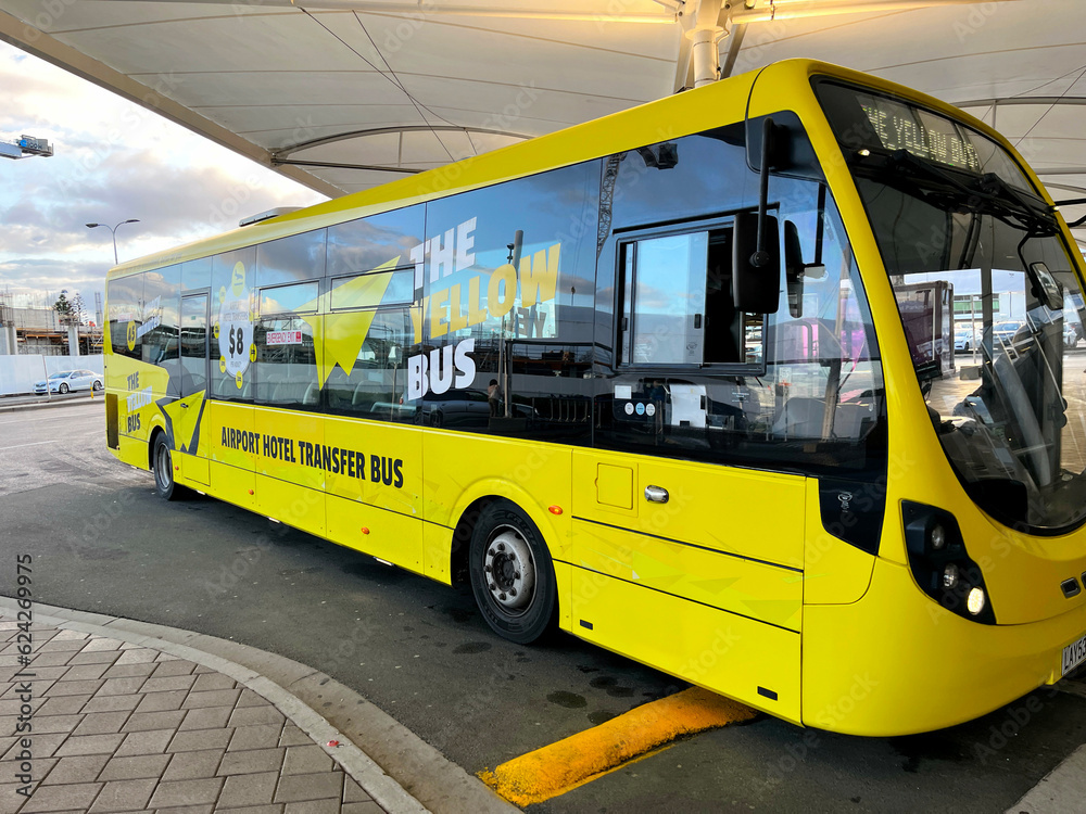 The Yellow Bus on a circular route between the hotels and Auckland Int ...
