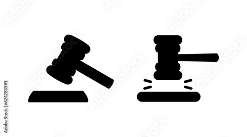 Gavel icon vector. judge gavel icon. auction hammer