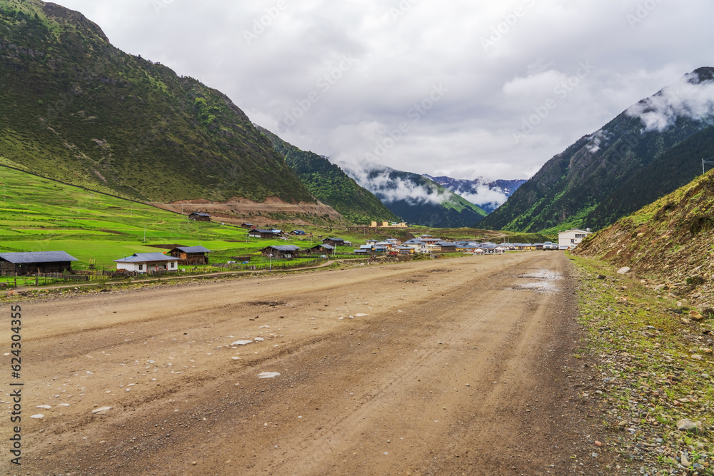 Natural beauty of plateau mountain roads and mountains in Tibet Autonomous Region of China Natural beauty of plateau mountain roads and mountains in Tibet Autonomous Region of China