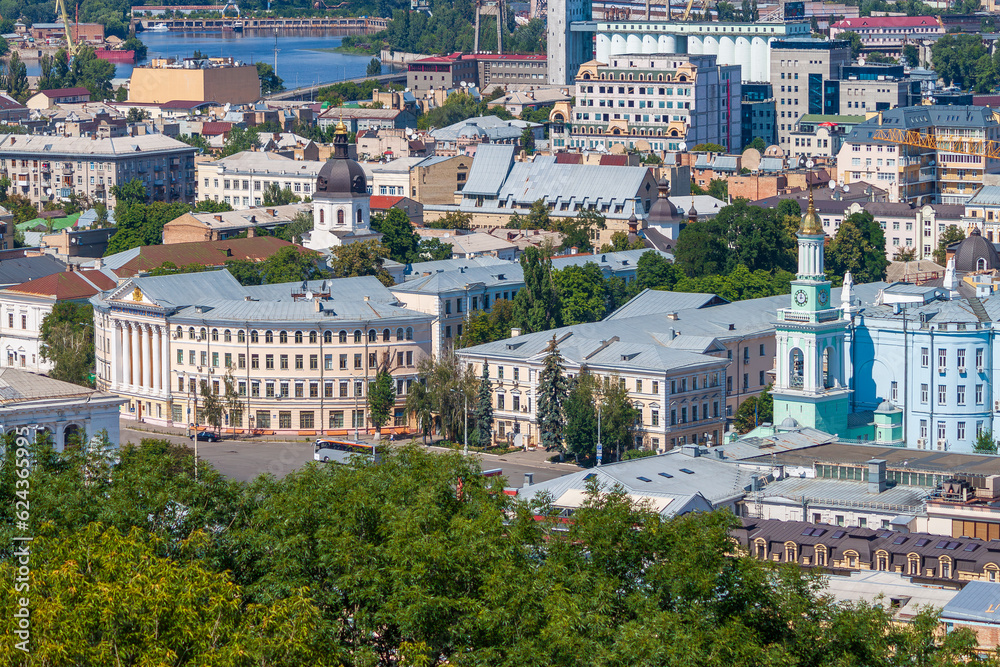 Fototapeta premium view of the contract square and the town hall from a height kiev