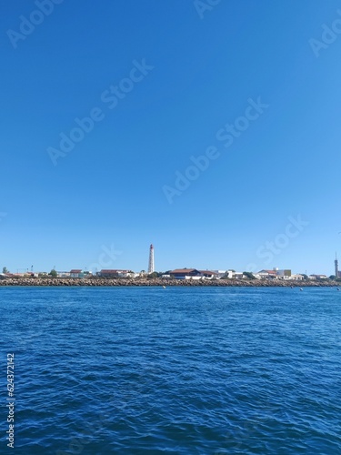 Obraz na płótnie blue sea and sky and coast w salonie