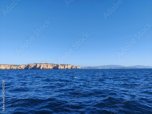 Obraz na płótnie coast from the sea w salonie