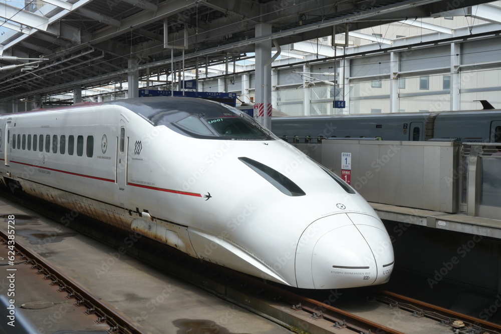 JR Kyushu, Shinkansen 800, Bullet Train, Tsubame in Japan - 日本 JR九州 九州 ...
