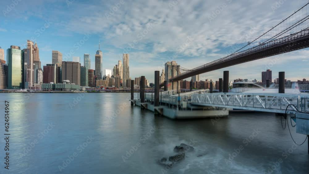 The ferry stop Time-lapse at Brooklyn Bridge The ferry stop Time-lapse at Brooklyn Bridge