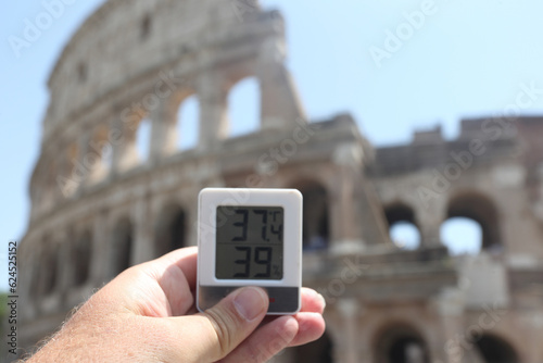 Record heat in the Italian capital, the thermometer exceeds 37 degrees Celsius at the Colosseum. Rome Italy. July 17, 2023