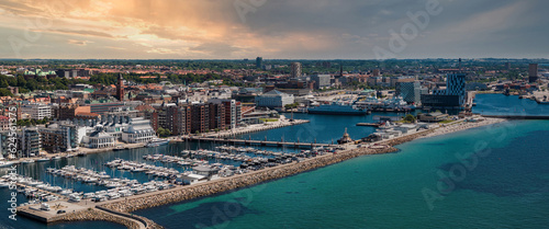 Quadro em tela View of the Helsinborg city centre and the port of Helsingborg in Sweden