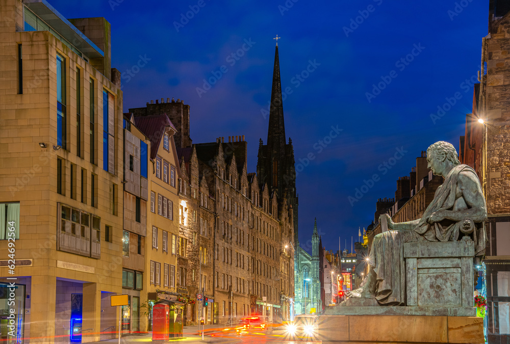 Street view of the historic Royal Mile at dusk twilight, Edinburgh, Scotland