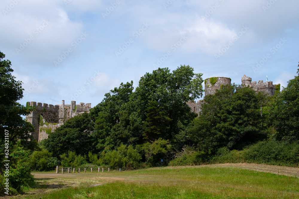 Mororbier   castle  ruin  Pembrokeshire