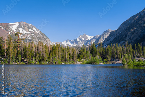 Fototapeta Naklejka Na Ścianę i Meble -  Sherwin Lakes in the Sierra Nevada Mountains above Mammoth Lakes, California