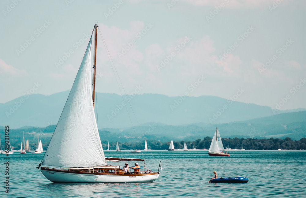 Obraz premium Urlaub See Boot Schiff Segelboot