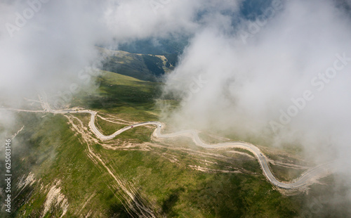 Fotografie Beautiful roads of Romania