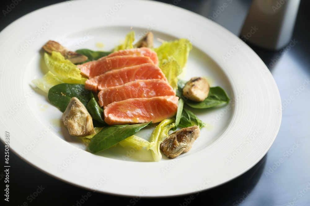 Artichoke salad with salmon Artichoke salad with salmon
