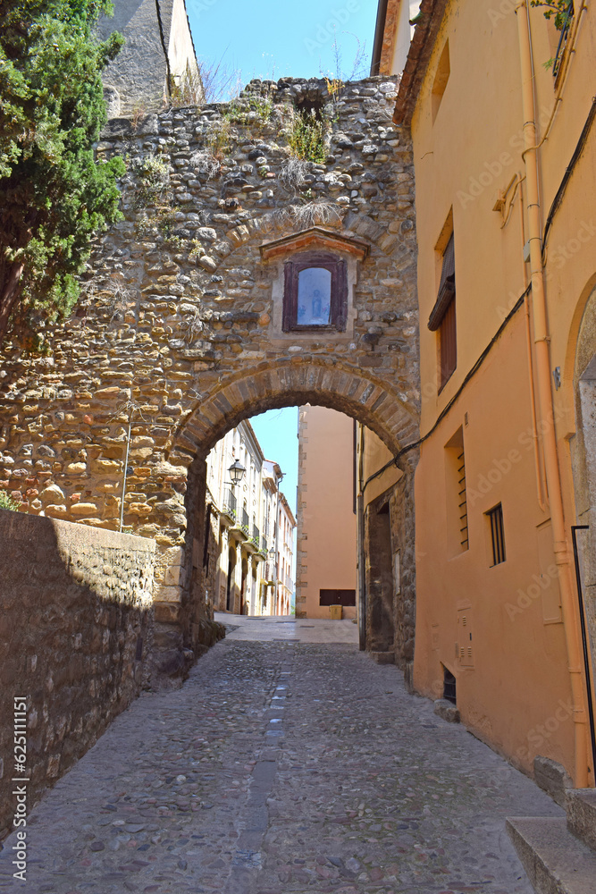 Fototapeta premium Calles de Besalú Girona España 