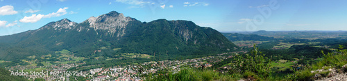 Panoramablick vom Gipfel des D  tzenkopf im Lattengebirge  Bayern