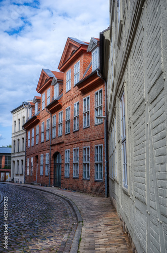 Schöne historische Straße in der Altstadt von Schwerin