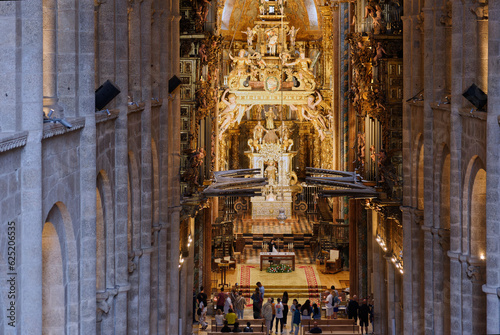 Fototapet view of the main altar and the central nave from the choir of the Romanesque cat
