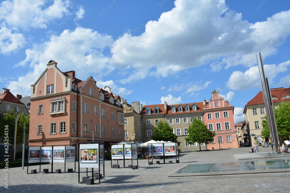 walking down the streets of Poznan