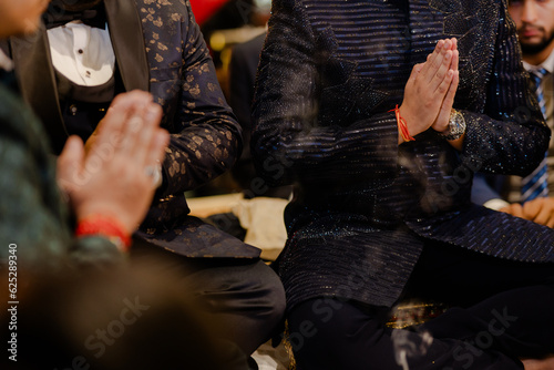 Hindu wedding ritual photo