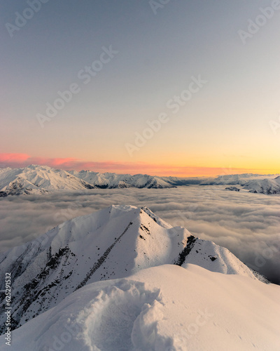 Sunrise Roys peak  © Alan