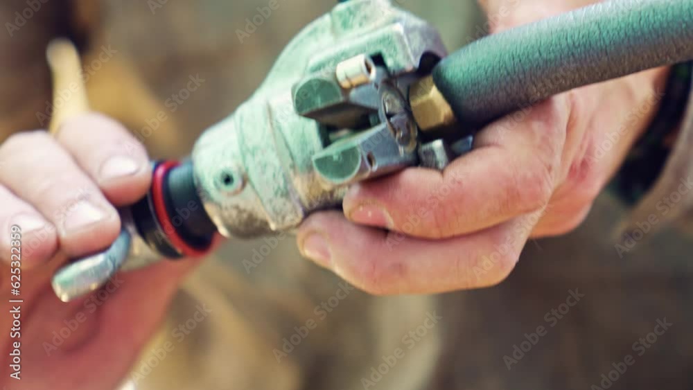 The process of rolling copper tubes of the freon pipeline 