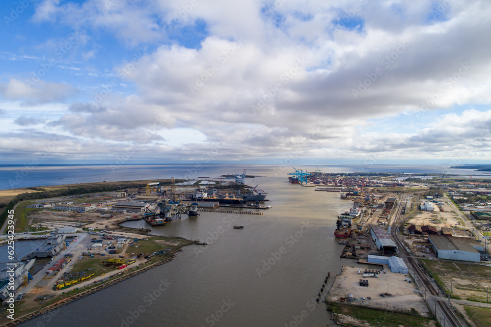 the port of downtown Mobile, Alabama