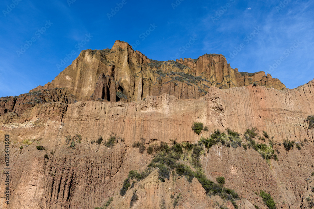 Fototapeta premium Exploring the beautiful Palca Canyon, a natural sight in the surroundings of La Paz, Bolivia - Traveling South America
