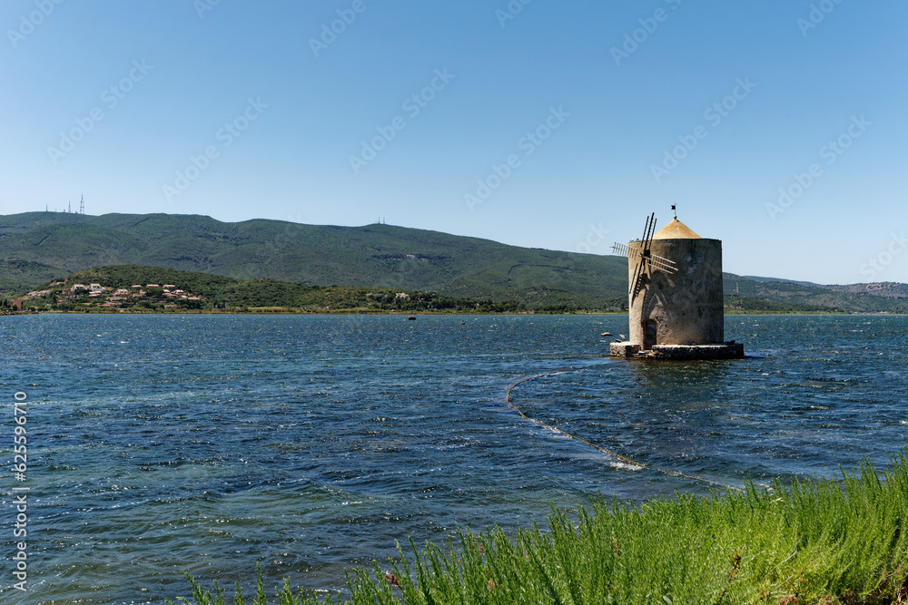 Italien - Toskana - Lagune von Orbetello - spanische Windmühle